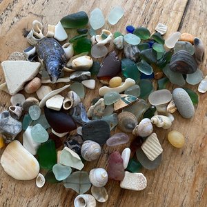 Wrapped up in Books: wayward on 10/03/2026 from 19:00-20:00