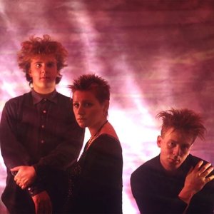 Spiderwebs: Cocteau Twins on 11/02/2026 from 13:00-14:00